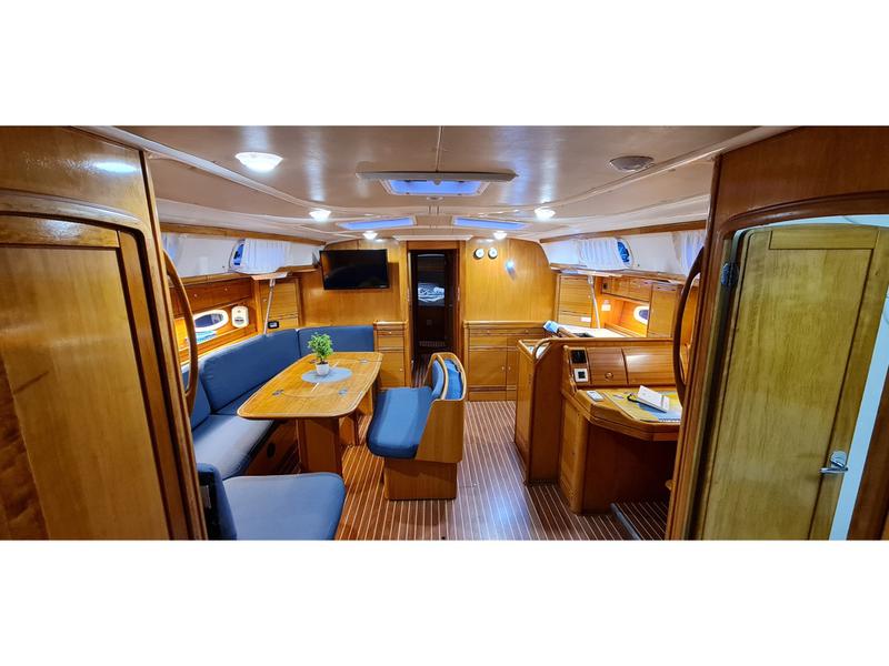 Book yachts online - sailboat - Bavaria 50 - NINA - rent