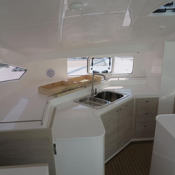 Book yachts online - catamaran - Island Spirit - 410 - Fortunate Sun - rent