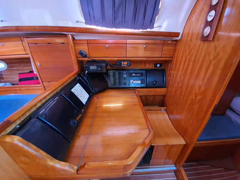 Book yachts online - sailboat - Bavaria 39 - Diana - rent