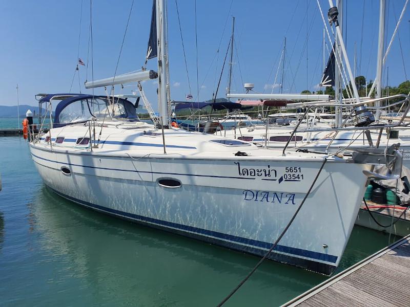 Book yachts online - sailboat - Bavaria 39 - Diana - rent