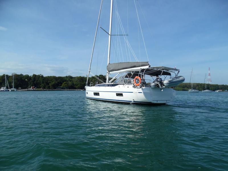 Book yachts online - sailboat - Bavaria - C45 - Isabella 2 - rent