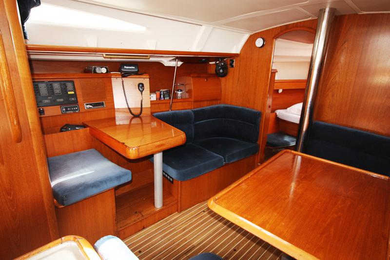 Book yachts online - sailboat - Sun Odyssey 40 - Sandy Ann - rent