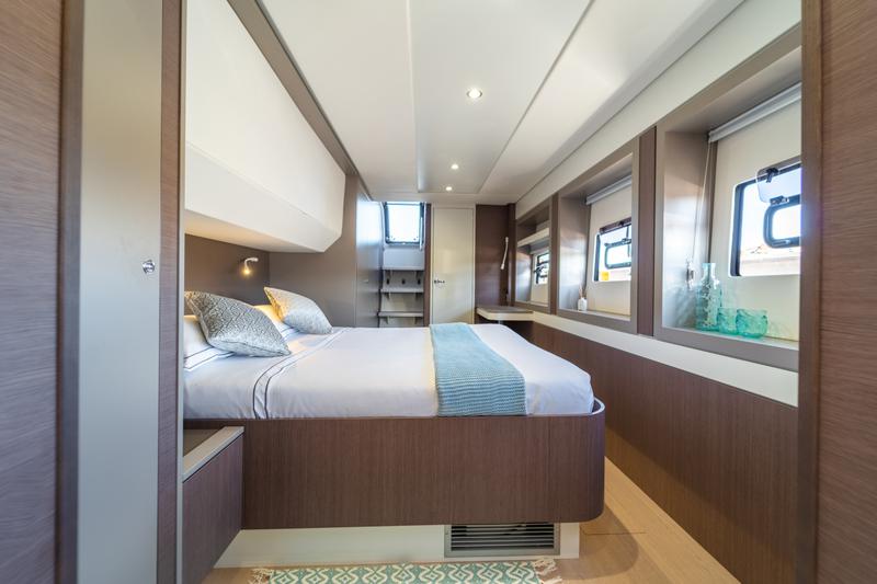 Book yachts online - catamaran - Bali 5.4. - Signature Concept - rent