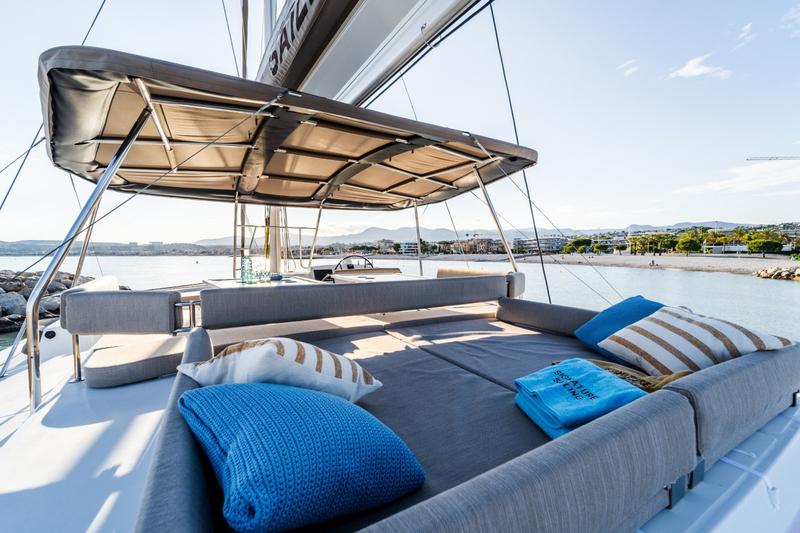 Book yachts online - catamaran - Bali 5.4. - Signature Concept - rent