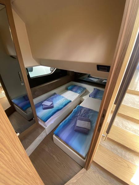 Book yachts online - motorboat - Sessa Fly 47 - SID ONE - rent