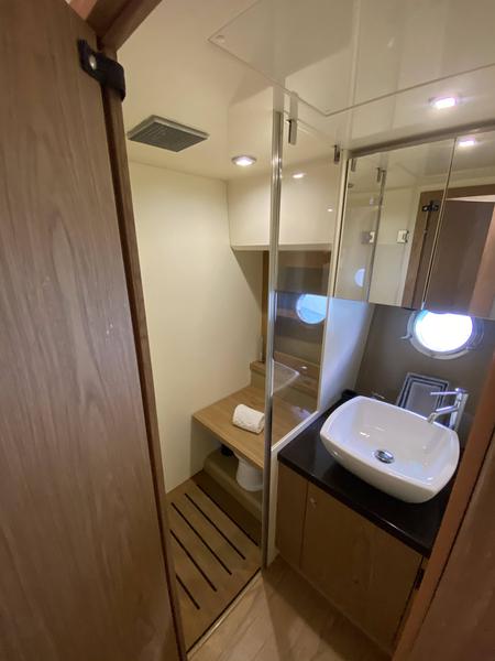 Book yachts online - motorboat - Sessa Fly 47 - SID ONE - rent