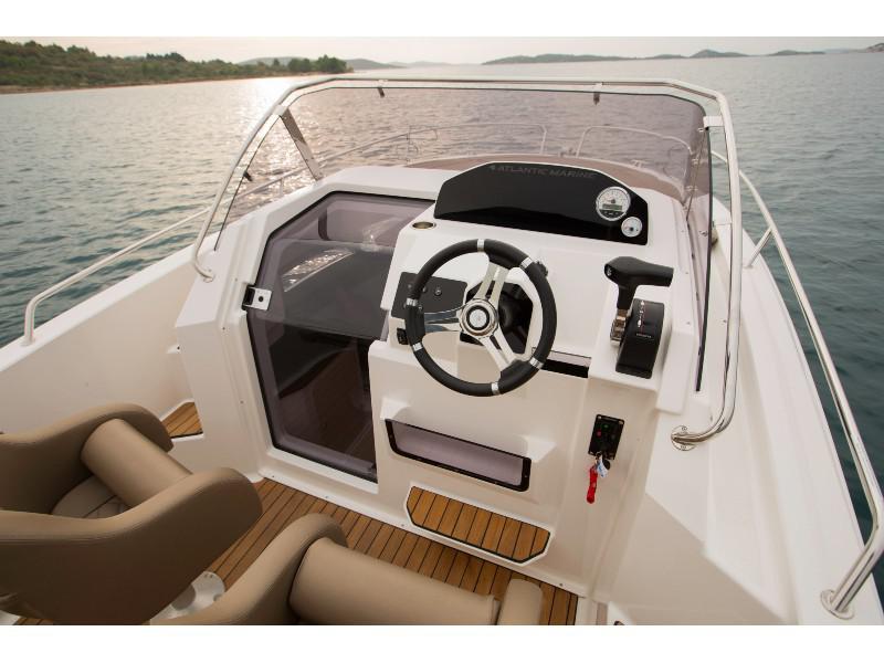 Book yachts online - motorboat - Atlantic Marine Sun Cruiser 690 - Milen - rent
