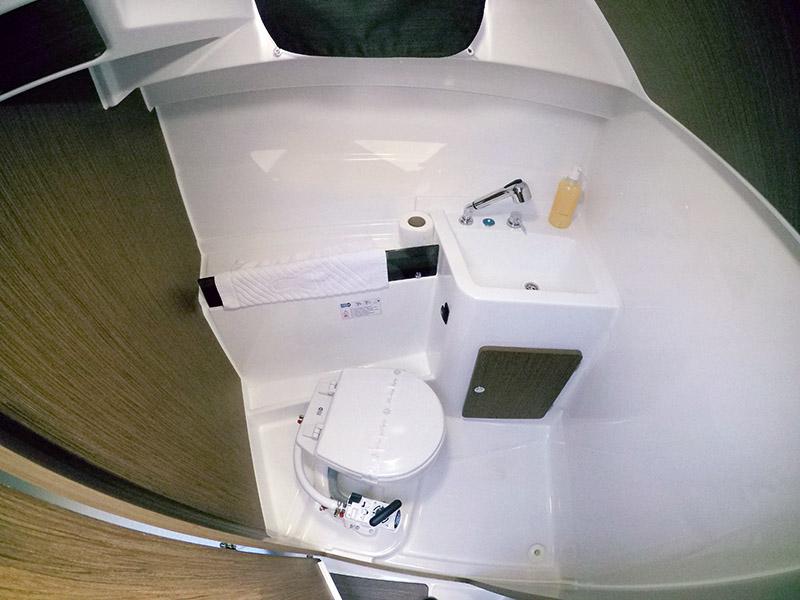 Book yachts online - motorboat - Antares 8 OB - Lovre - NEW 2021! - rent