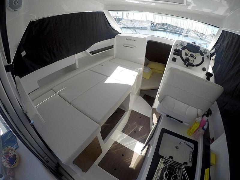 Book yachts online - motorboat - Antares 8 OB - Lovre - NEW 2021! - rent