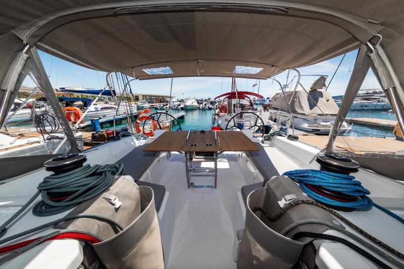 Book yachts online - sailboat - Oceanis 40.1 - Poseidon - rent