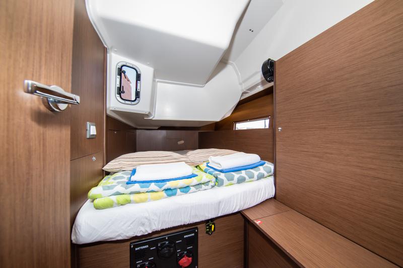 Book yachts online - sailboat - Oceanis 40.1 - Poseidon - rent