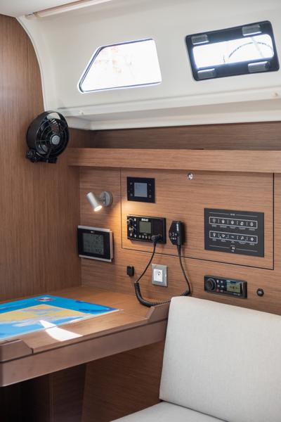 Book yachts online - sailboat - Oceanis 40.1 - Poseidon - rent