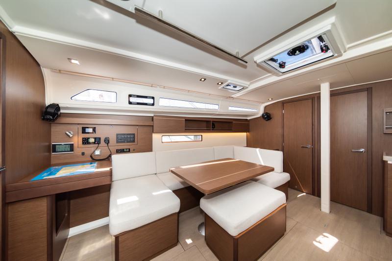Book yachts online - sailboat - Oceanis 40.1 - Poseidon - rent