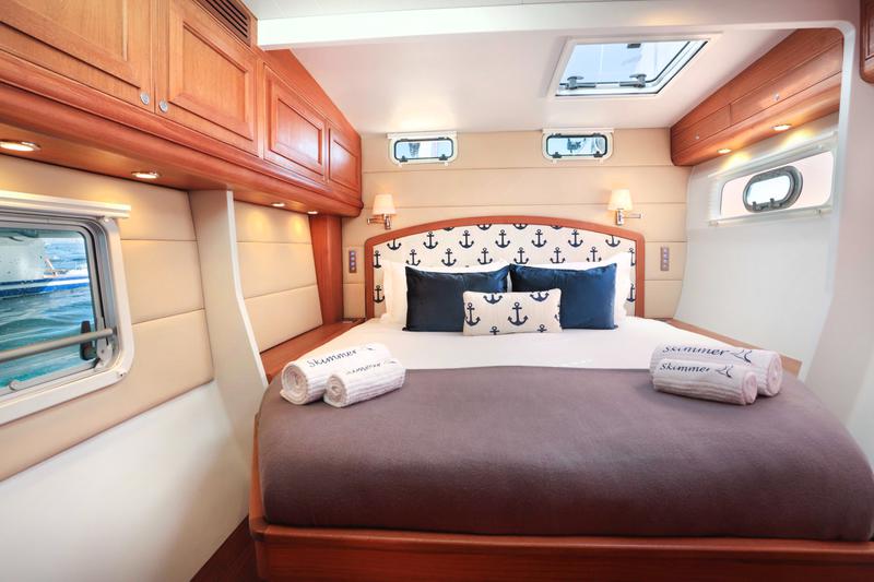 Book yachts online - catamaran - Open Ocean 740Performance - Skimmer - rent