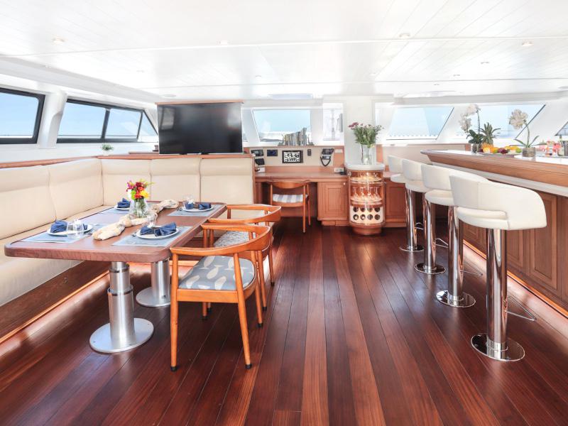 Book yachts online - catamaran - Open Ocean 740Performance - Skimmer - rent