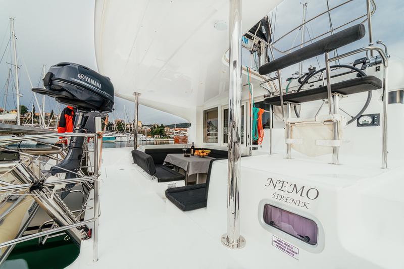 Book yachts online - catamaran - Lagoon 39 - NEMO - rent