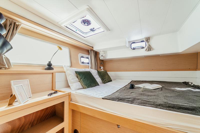 Book yachts online - catamaran - Lagoon 39 - NEMO - rent