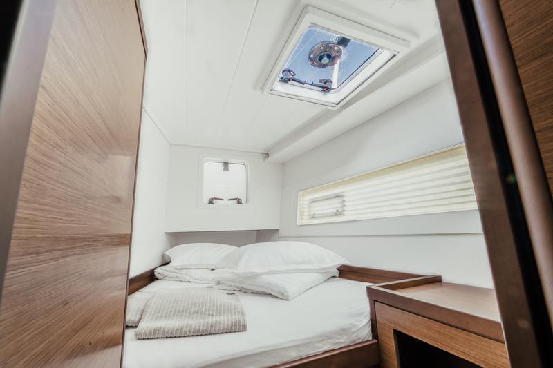 Book yachts online - catamaran - Lagoon 40 - MEEA - rent