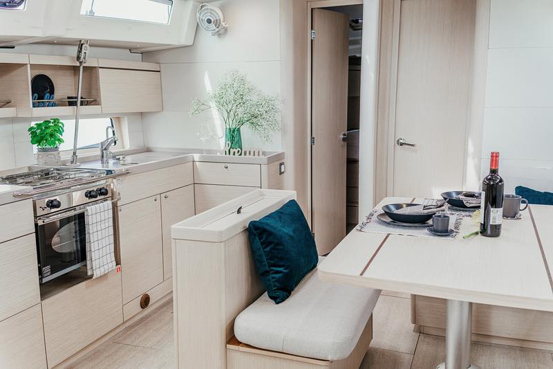 Book yachts online - sailboat - Oceanis 46.1 - ZIA - rent