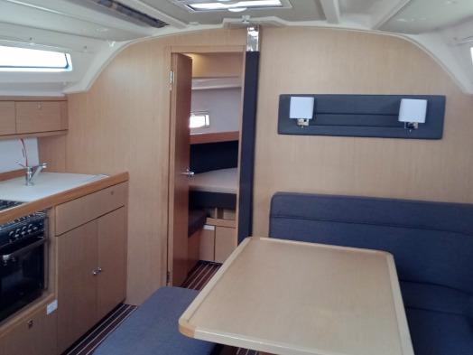 Book yachts online - sailboat - Bavaria Cruiser 41 Style - Umi Maru - rent