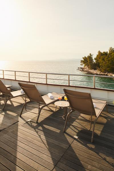 Book yachts online - motorboat - Motoryacht - Lupus Mare - rent