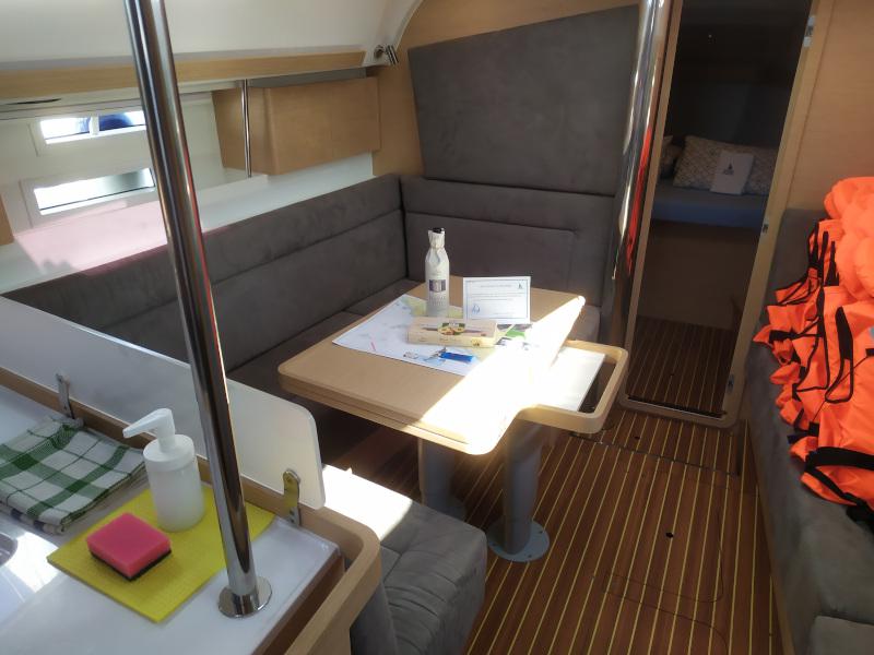 Book yachts online - sailboat - Elan 40 Impression - Valhalla - rent