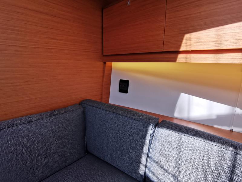 Book yachts online - sailboat - Dufour 390 Grand Large - Antares - rent