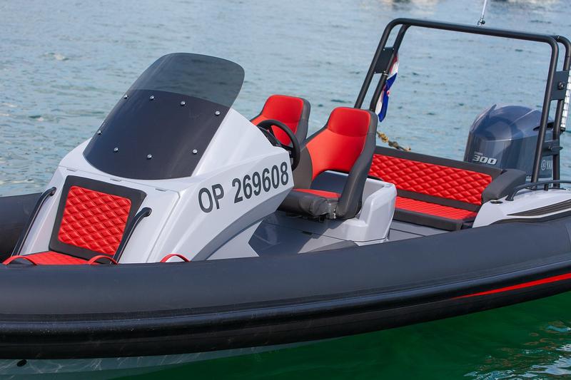 Book yachts online - motorboat - Highfield Sport 760 - no name - rent