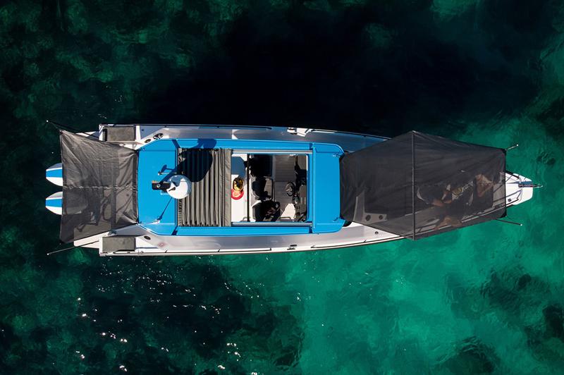 Book yachts online - motorboat - Axopar 37  Sun Top - Axopar 37 ST Brabus - rent