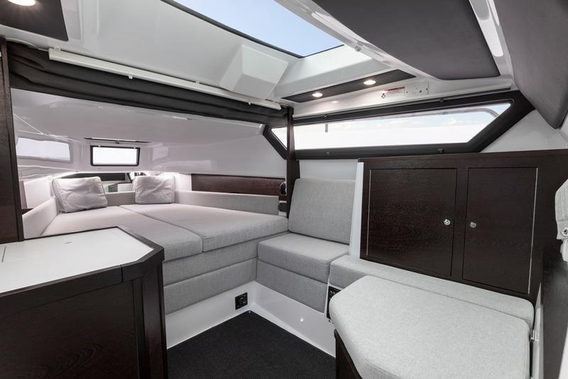 Book yachts online - motorboat - Axopar 37  Sun Top - Axopar 37 ST Brabus - rent