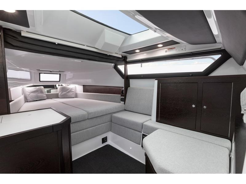 Book yachts online - motorboat - Axopar 37  Sun Top - Axopar 37 ST Brabus - rent