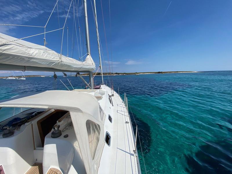 Book yachts online - sailboat - Hanse 430e - Astraios - rent