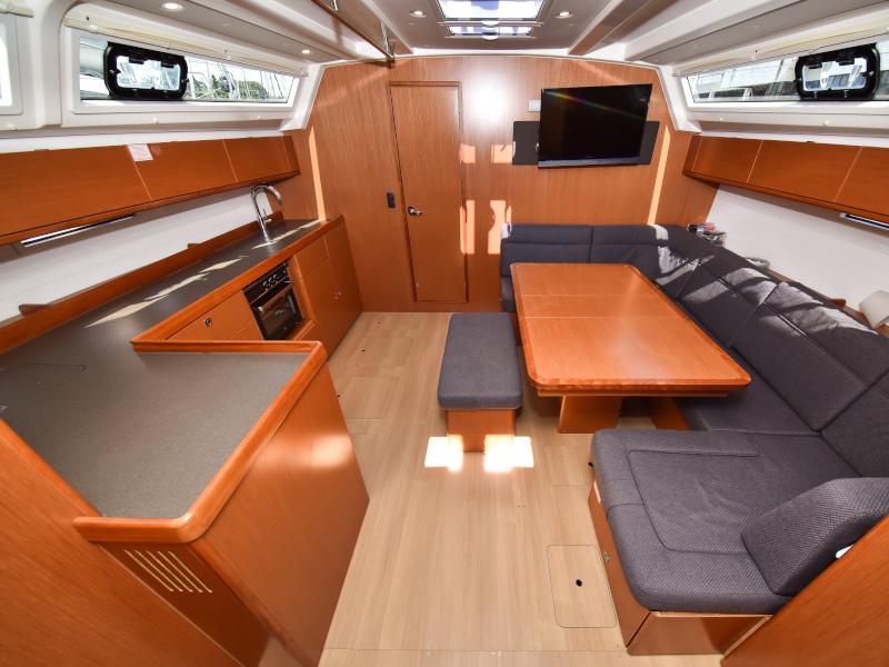 Book yachts online - sailboat - Bavaria Cruiser 46 - Baligot - rent