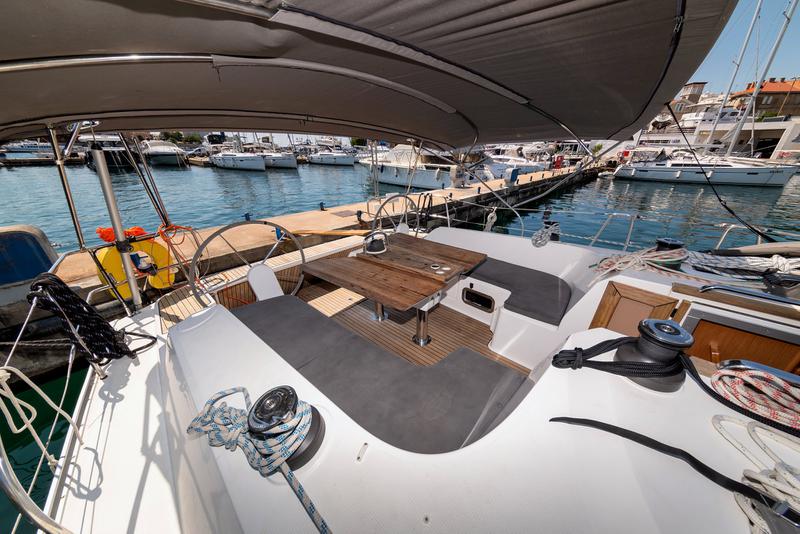 Book yachts online - sailboat - Bavaria Cruiser 46 - Baligot - rent