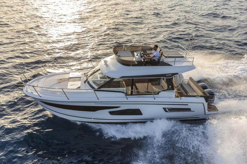 Book yachts online - motorboat - Merry Fisher 1095 FLY - Tana - rent
