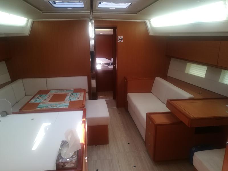 Book yachts online - sailboat - Bavaria C50 - FL3 - rent