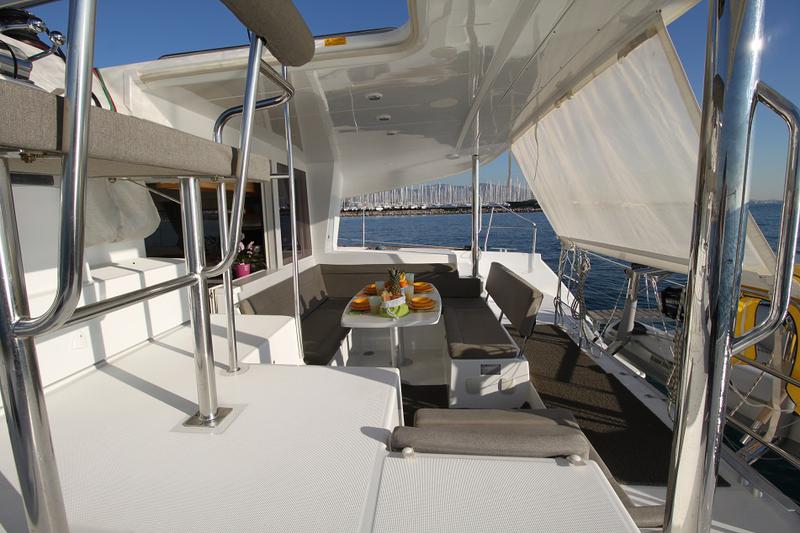 Book yachts online - catamaran - Lagoon 400 S2 - Sailing Blue 4 - Refit 2019 - rent
