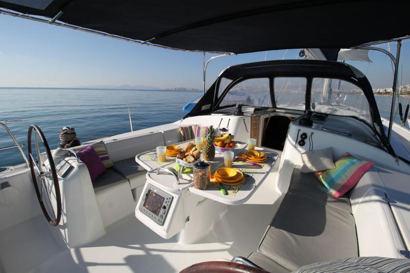 Book yachts online - sailboat - Cyclades 50.5 - Lucky dice - (A/C - Generator - Refit 2020) - rent