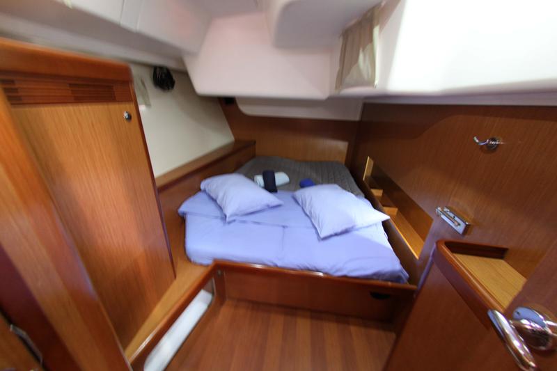 Book yachts online - sailboat - Oceanis 54 - Blackjack - (A/C - Generator - Refit 2020) - rent