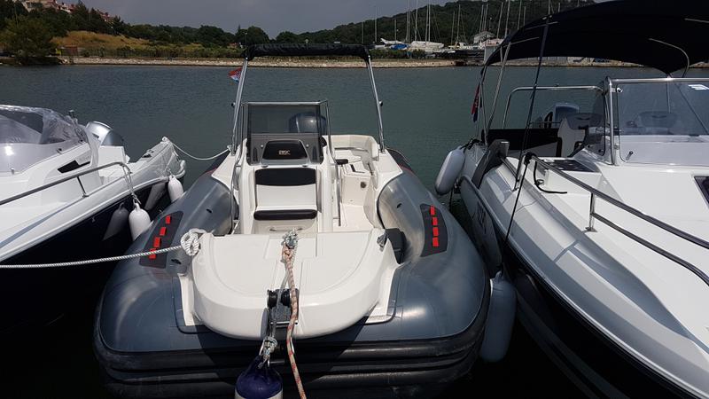 Book yachts online - motorboat - BSC 75 - BSC 75sport (Yamaha 250 HP) - rent