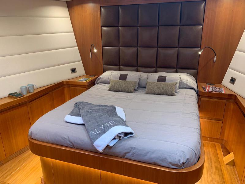 Book yachts online - sailboat - Starkel 78 - Alysée - rent