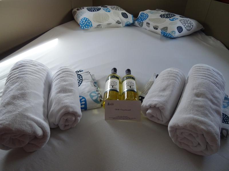 Book yachts online - sailboat - Oceanis 38 - Karavas - rent