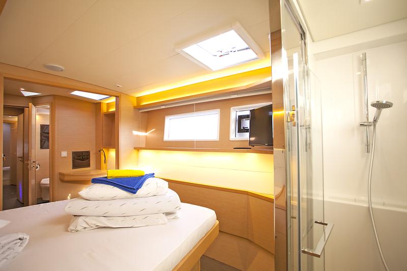 Book yachts online - catamaran - Lagoon 52 FLY - GREAT SALSA  - rent