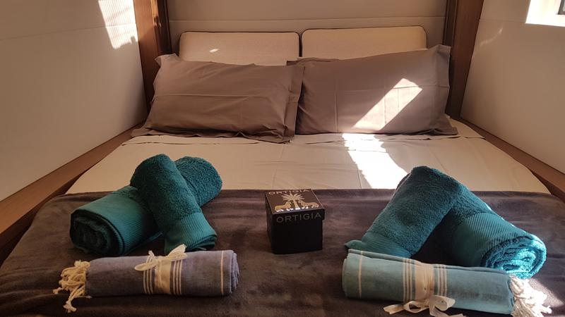 Book yachts online - catamaran - LAGOON 50 - OHANA - rent