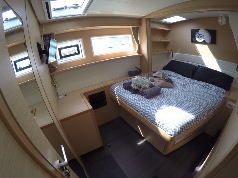 Book yachts online - catamaran - Lagoon 52F - SUMMERTIME - with flyboard and jet ski - rent