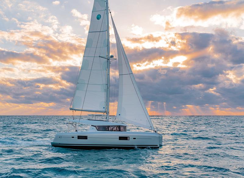 Book yachts online - catamaran - Lagoon 42 - NADIR - rent