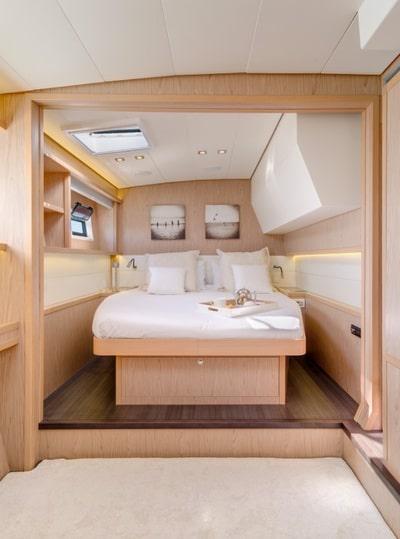 Book yachts online - catamaran - Lagoon 52F - MOJITO ex BE HAPPY - rent