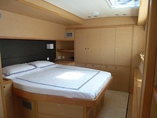 Book yachts online - catamaran - Lagoon 620 - LADY RACHEL - rent