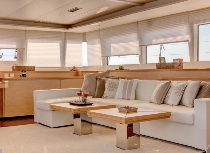 Book yachts online - catamaran - Lagoon 620 - LADY RACHEL - rent