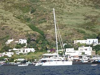 Book yachts online - catamaran - Lagoon 620 - LADY RACHEL - rent